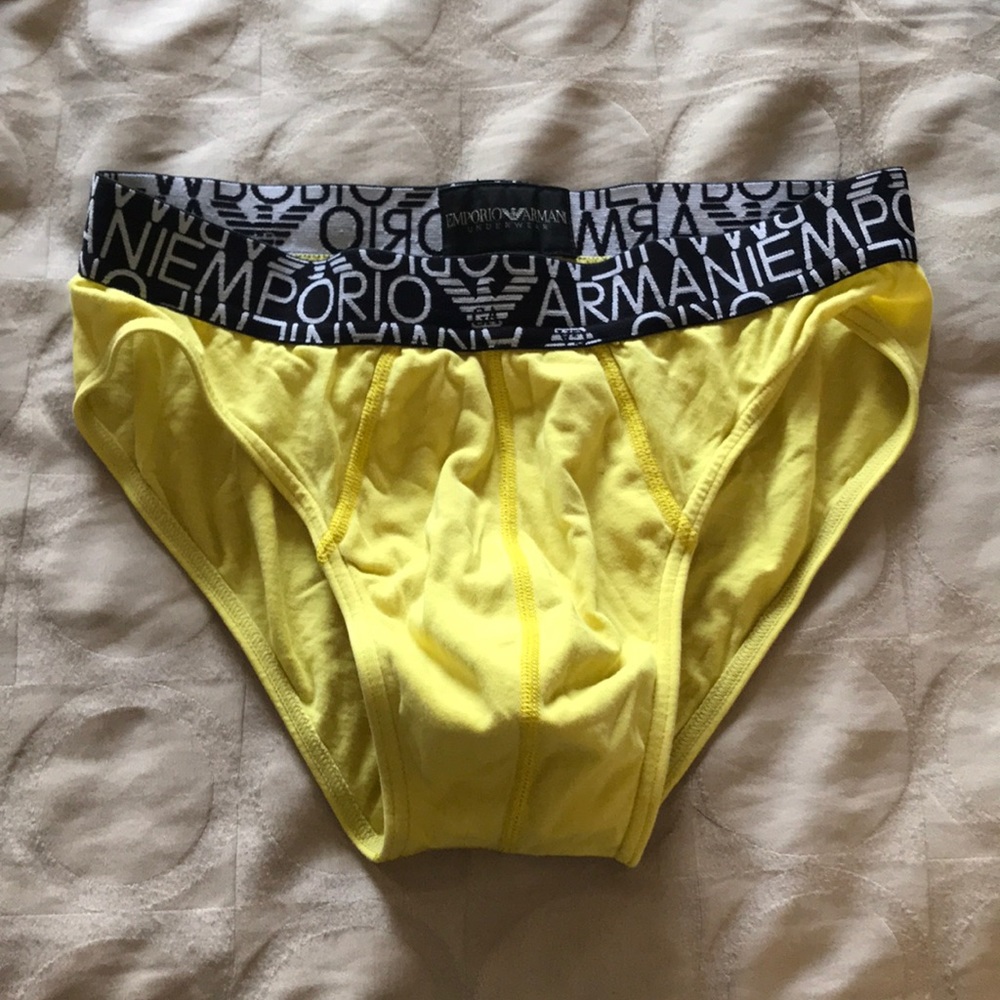 Armani Brief